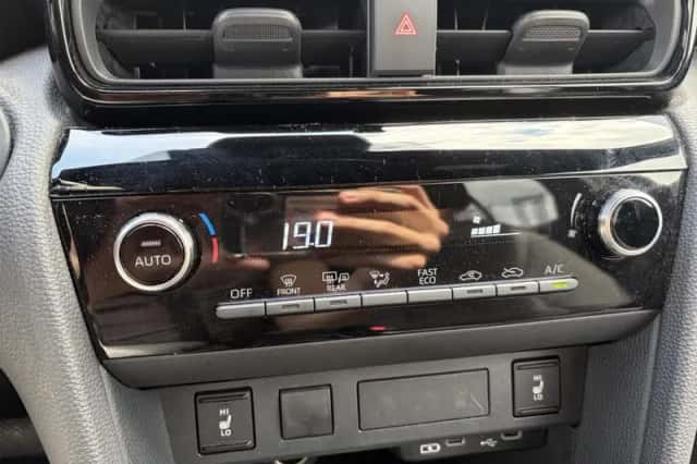 Toyota Yaris Cross (2025) thumbnail 21