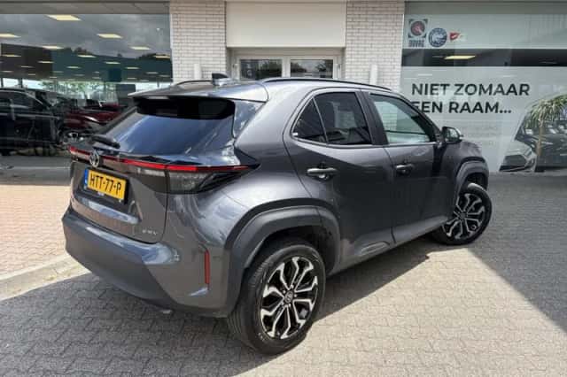 Toyota Yaris Cross (2025) thumbnail 4