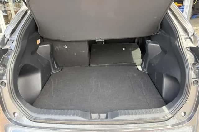 Toyota Yaris Cross (2025) thumbnail 33