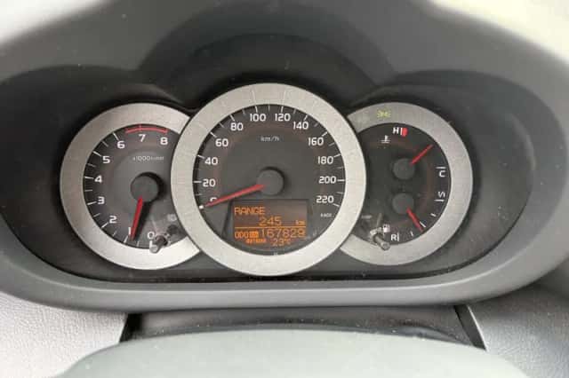 Toyota RAV4 (2006) thumbnail 10