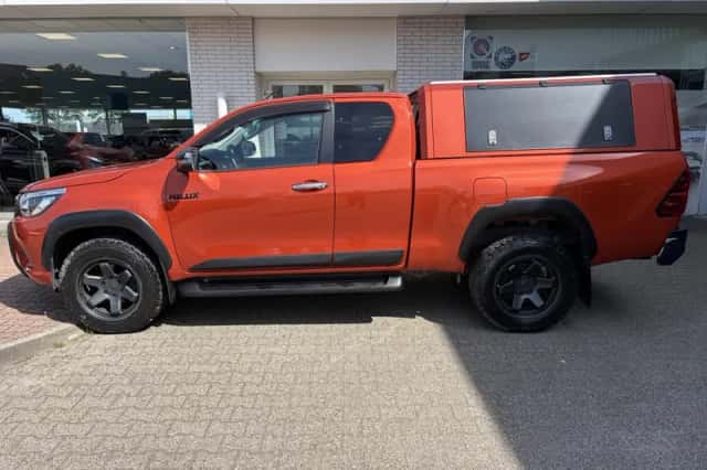 Toyota Hilux (2019) thumbnail 3