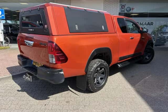 Toyota Hilux (2019) thumbnail 4
