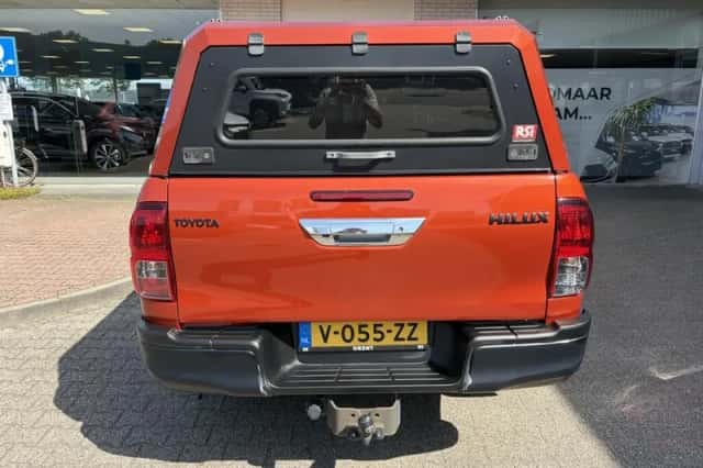 Toyota Hilux (2019) thumbnail 6