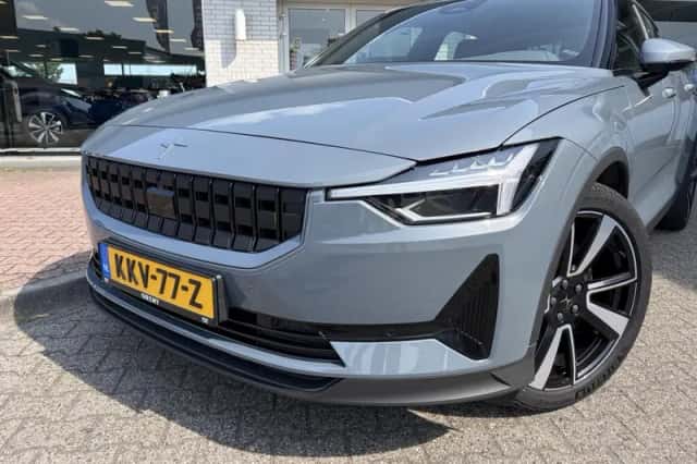 Polestar 2 (2023) thumbnail 2