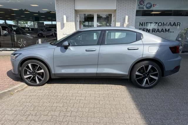 Polestar 2 (2023) thumbnail 3