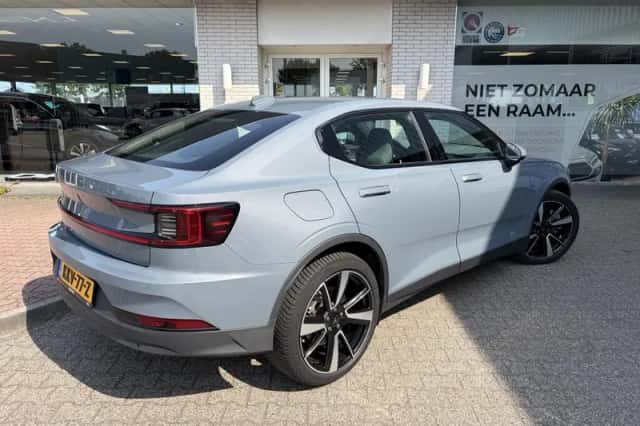 Polestar 2 (2023) thumbnail 4