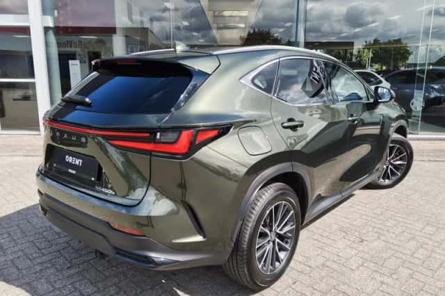Lexus NX (2025) thumbnail 4