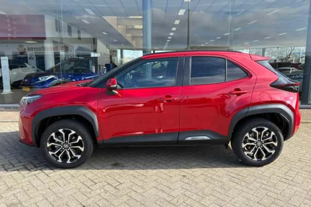 Toyota Yaris Cross (2026) thumbnail 3