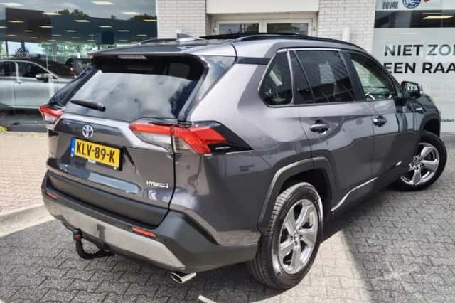 Toyota RAV4 (2019) thumbnail 4