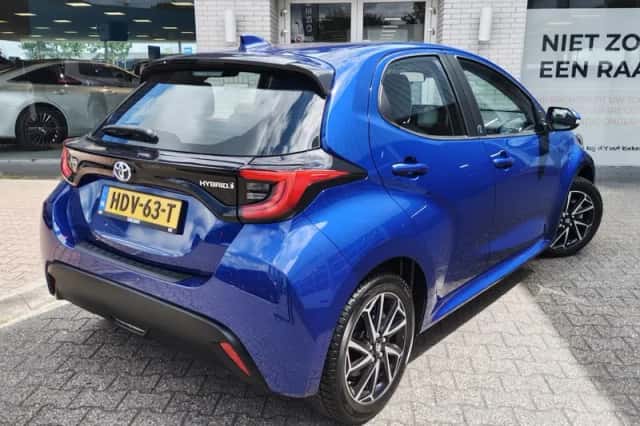 Toyota Yaris (2023) thumbnail 4