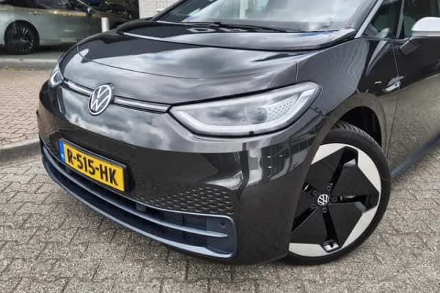 Volkswagen ID.3 (2020) thumbnail 2