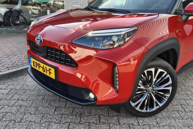 Toyota Yaris Cross (2022) thumbnail 2