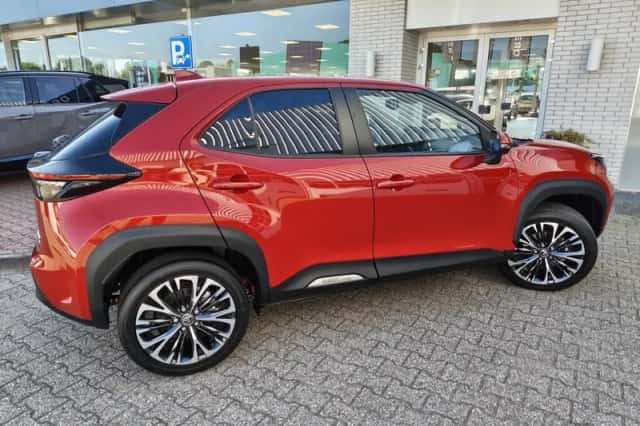 Toyota Yaris Cross (2022) thumbnail 5