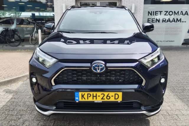 Toyota RAV4 (2022) thumbnail 6