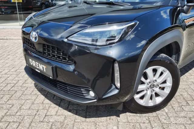 Toyota Yaris Cross (2022) thumbnail 2