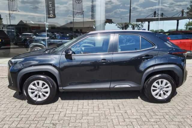 Toyota Yaris Cross (2022) thumbnail 3