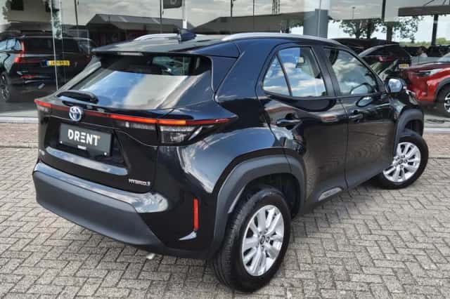 Toyota Yaris Cross (2022) thumbnail 4