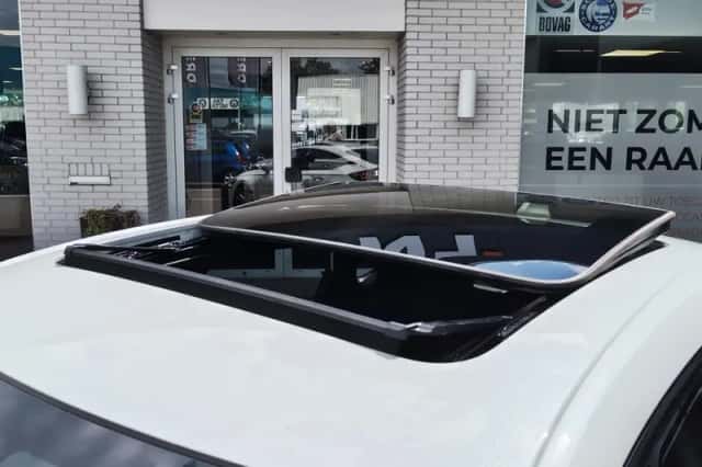 Honda Civic (2026) thumbnail 3