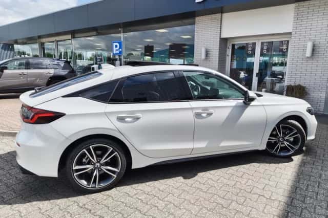 Honda Civic (2026) thumbnail 6