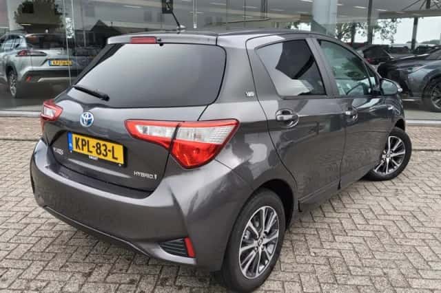 Toyota Yaris (2019) thumbnail 5