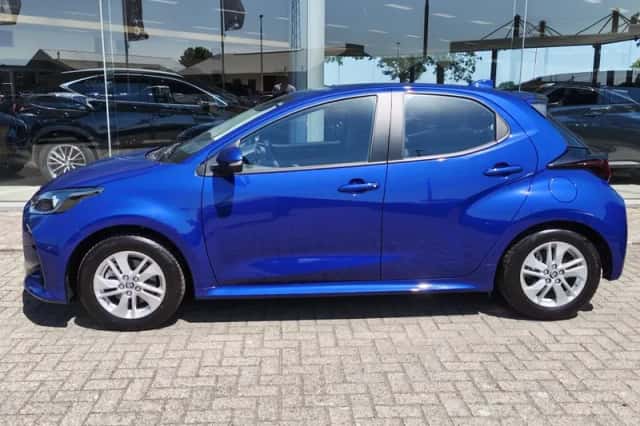 Toyota Yaris (2025) thumbnail 3