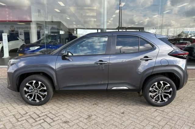 Toyota Yaris Cross (2026) thumbnail 3