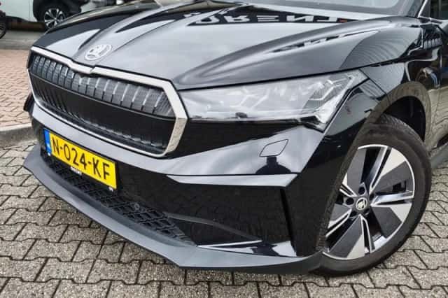 Škoda Enyaq (2021) thumbnail 2