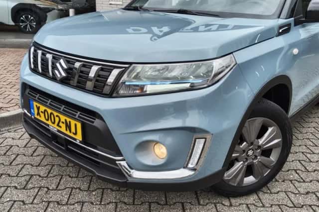 Suzuki Vitara (2023) thumbnail 2