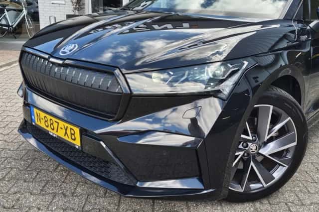 Škoda Enyaq (2021) thumbnail 2
