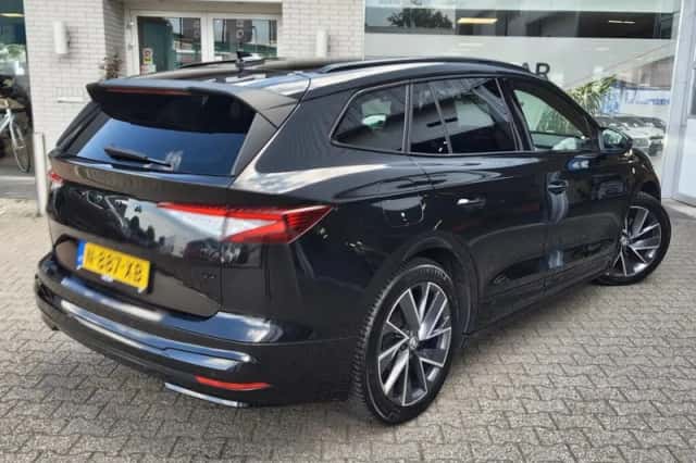 Škoda Enyaq (2021) thumbnail 4