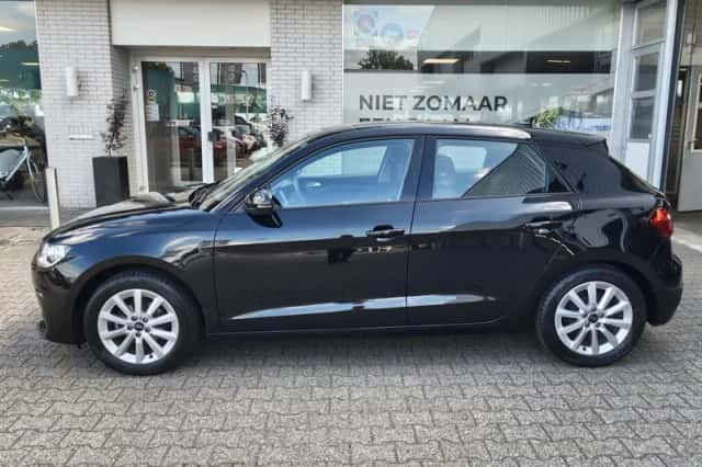 Audi A1 (2023) thumbnail 3