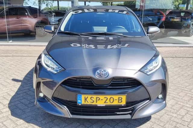 Toyota Yaris (2024) thumbnail 6