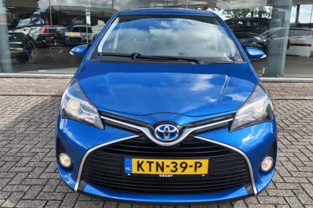 Toyota Yaris (2014) thumbnail 6
