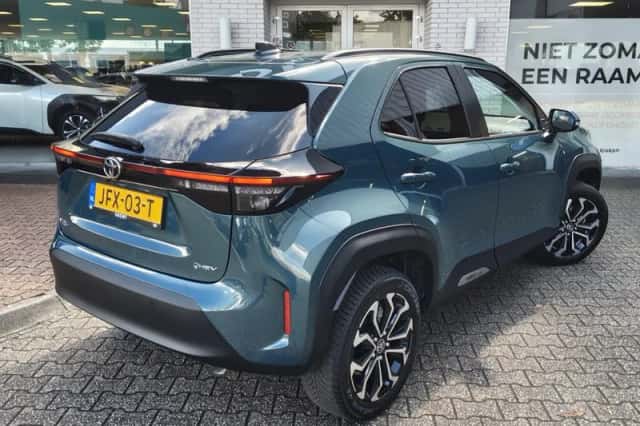 Toyota Yaris Cross (2025) thumbnail 4