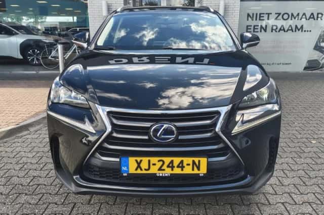 Lexus NX (2015) thumbnail 6