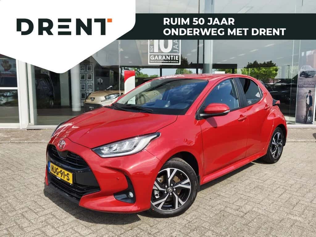 Toyota Yaris (2024) — foto 1