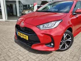Toyota Yaris (2024) thumbnail 2