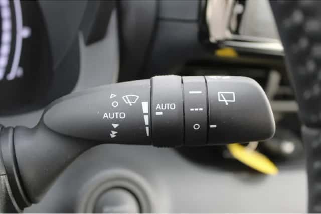 Toyota Yaris (2024) thumbnail 12
