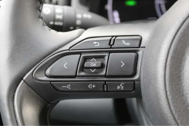 Toyota Yaris (2024) thumbnail 13
