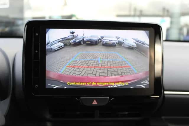 Toyota Yaris (2024) thumbnail 18