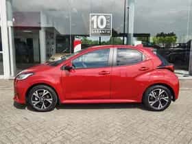 Toyota Yaris (2024) thumbnail 3