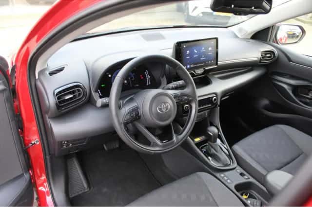 Toyota Yaris (2024) thumbnail 27