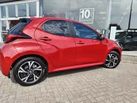 Toyota Yaris (2024) thumbnail 5