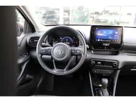 Toyota Yaris (2024) thumbnail 8