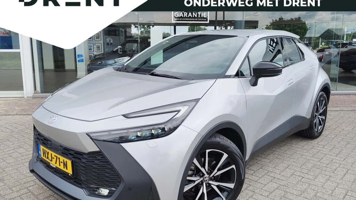 Toyota C-HR (2024) — foto 1