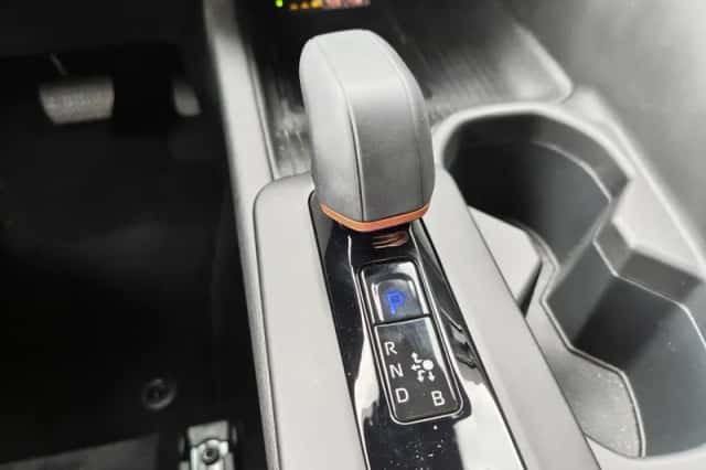 Toyota C-HR (2025) thumbnail 20