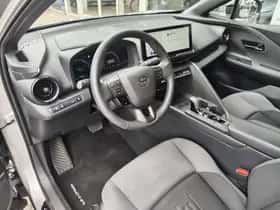Toyota C-HR (2024) thumbnail 24