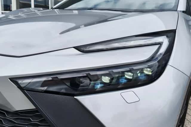 Toyota C-HR (2025) thumbnail 33