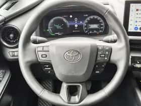 Toyota C-HR (2024) thumbnail 9