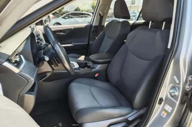 Toyota RAV4 (2019) thumbnail 29